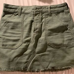 American Eagle cargo skirt